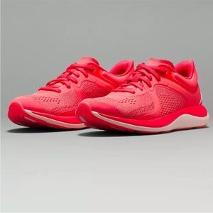 New in box lululemon Chargefeel Low Women's Workout Sneaker 7